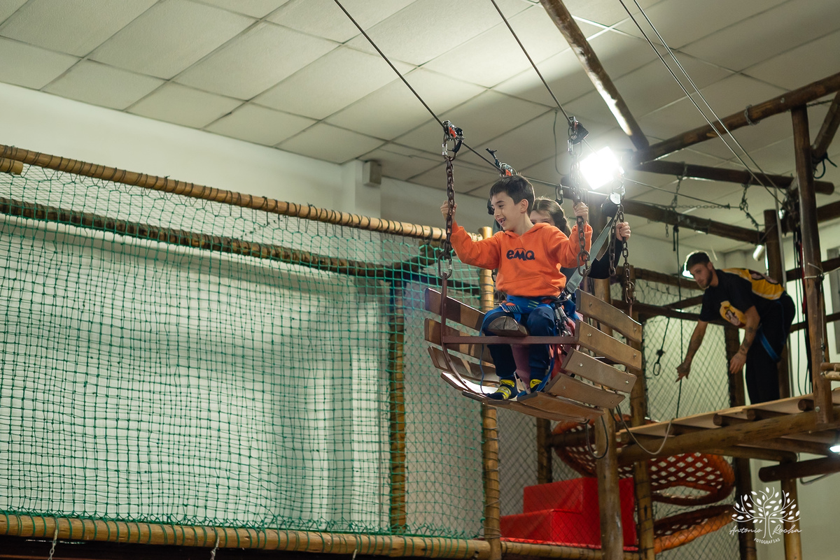 aniversário infantil - fotografia de aniversário - fotógrafa de crianças - fotos espontâneas - fotógrafo profissional - Antonio Rocha Fotografias - festa infantil alegre - aniversário com amigos - fotografia documental – tio Guigui - Pelotas - borboletas