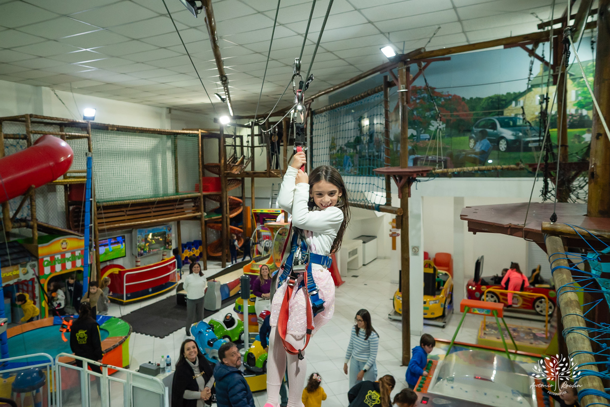aniversário infantil - fotografia de aniversário - fotógrafa de crianças - fotos espontâneas - fotógrafo profissional - Antonio Rocha Fotografias - festa infantil alegre - aniversário com amigos - fotografia documental – tio Guigui - Pelotas - borboletas