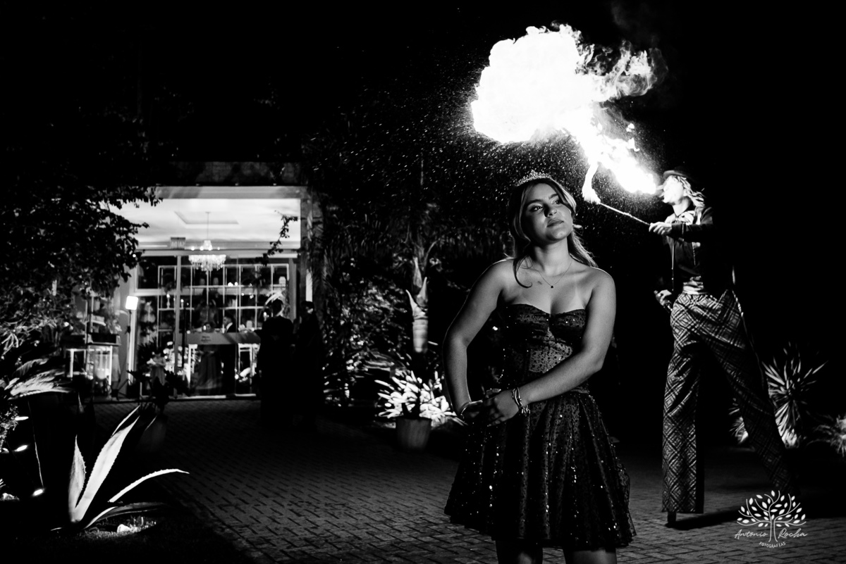 festa-15-anos - debutante - chácara-do-amanhecer - making-of - homenagem - pista-de-dança - fotografia-de-festa - antonio-rocha-fotografias – lavie eventos – storymaker Luan – Pelotas – Antonio Rocha Fotografias – grupo malv – personalizados de 15 anos