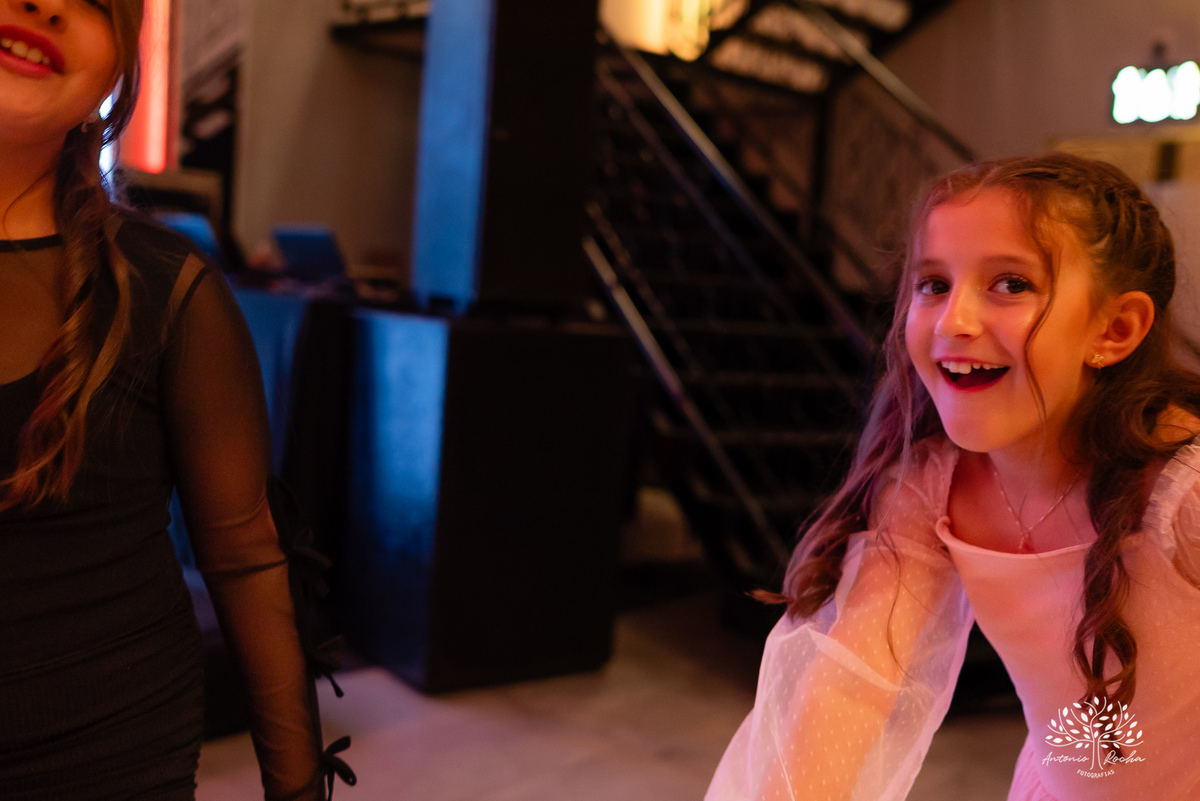 festa-15-anos - debutante - chácara-do-amanhecer - making-of - homenagem - pista-de-dança - fotografia-de-festa - antonio-rocha-fotografias – lavie eventos – storymaker Luan – Pelotas – Antonio Rocha Fotografias – grupo malv – personalizados de 15 anos