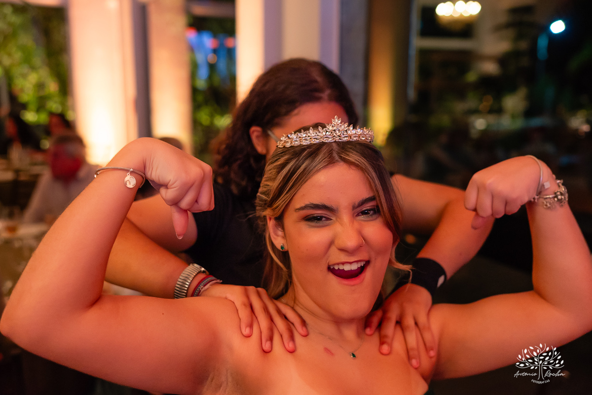 festa-15-anos - debutante - chácara-do-amanhecer - making-of - homenagem - pista-de-dança - fotografia-de-festa - antonio-rocha-fotografias – lavie eventos – storymaker Luan – Pelotas – Antonio Rocha Fotografias – grupo malv – personalizados de 15 anos