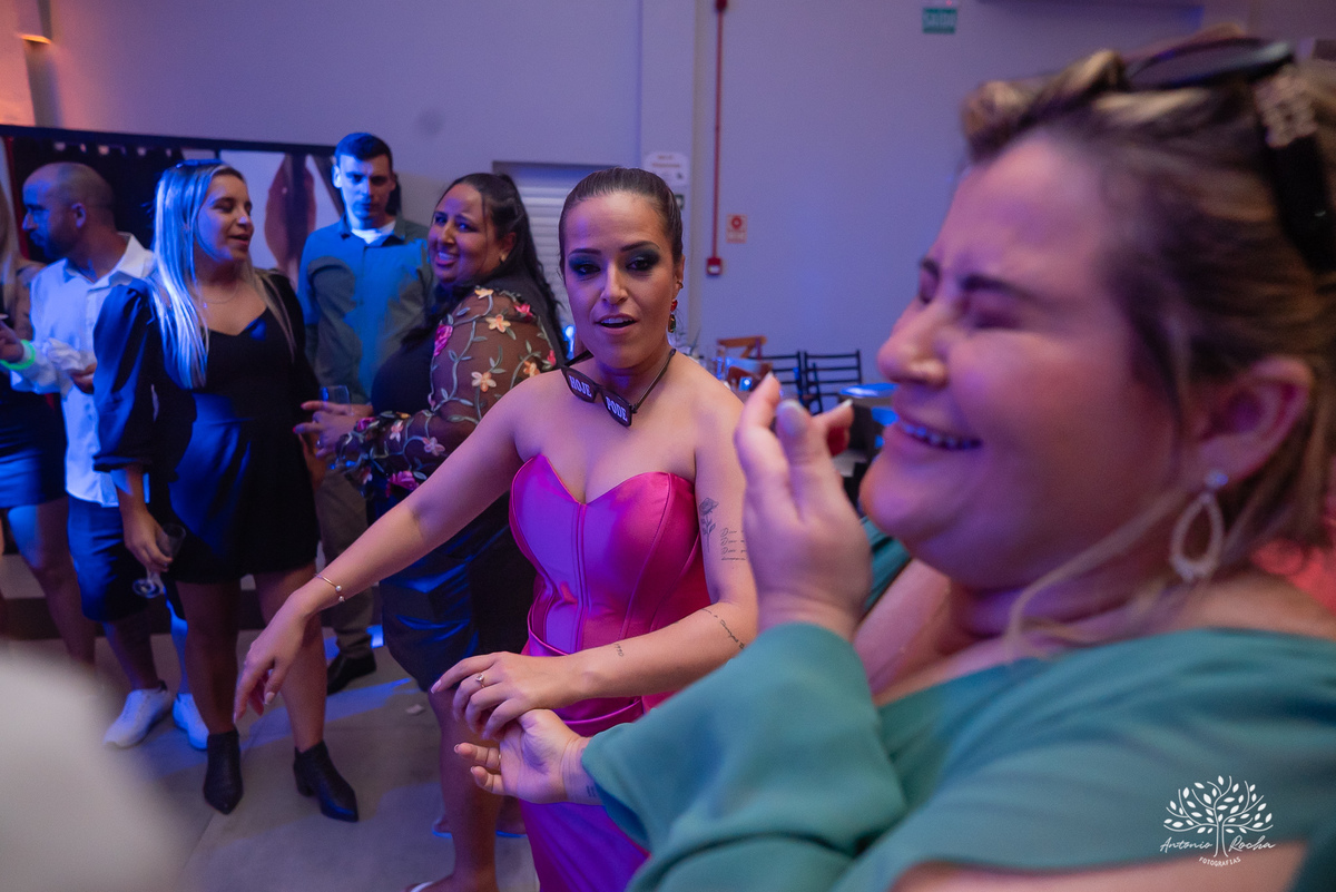 festa-15-anos - debutante - chácara-do-amanhecer - making-of - homenagem - pista-de-dança - fotografia-de-festa - antonio-rocha-fotografias – lavie eventos – storymaker Luan – Pelotas – Antonio Rocha Fotografias – grupo malv – personalizados de 15 anos