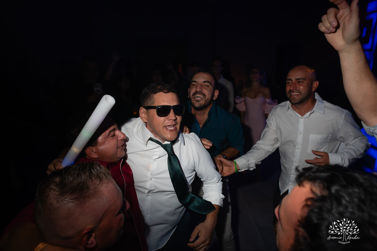 festa-15-anos - debutante - chácara-do-amanhecer - making-of - homenagem - pista-de-dança - fotografia-de-festa - antonio-rocha-fotografias – lavie eventos – storymaker Luan – Pelotas – Antonio Rocha Fotografias – grupo malv – personalizados de 15 anos