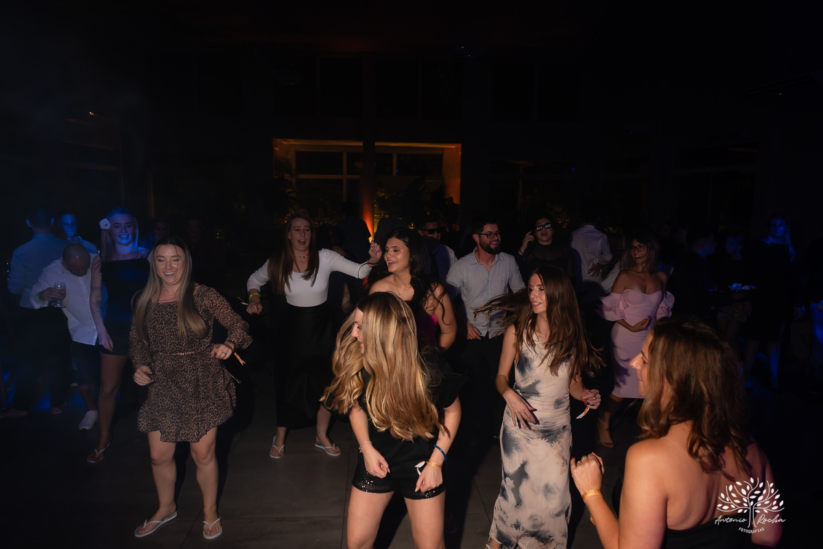 festa-15-anos - debutante - chácara-do-amanhecer - making-of - homenagem - pista-de-dança - fotografia-de-festa - antonio-rocha-fotografias – lavie eventos – storymaker Luan – Pelotas – Antonio Rocha Fotografias – grupo malv – personalizados de 15 anos