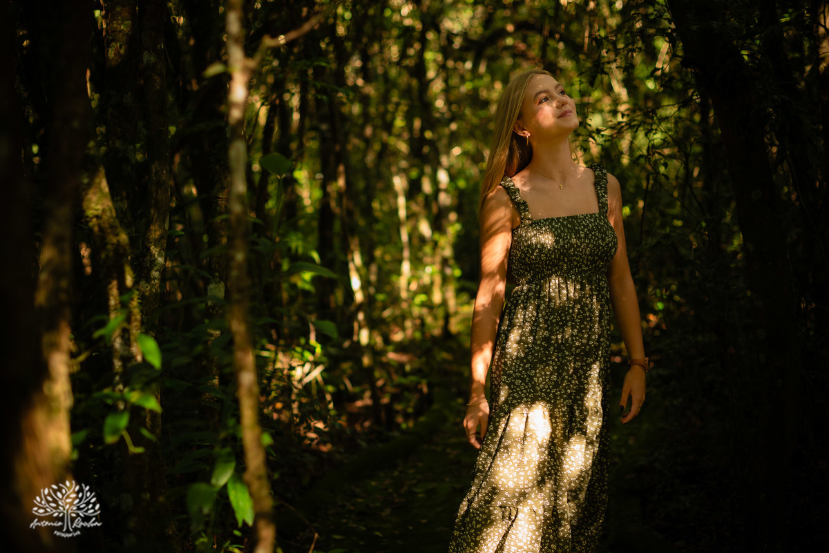 Maria Eduarda - luz - alegria - intensidade - ensaio - família - Chácara da Família Fiss - JUCRE - dança - sorriso - autenticidade - leveza - debutante – 15 anos - fotos - registros - Antonio Rocha Fotografias - Pelotas - Fotógrafo de 15 anos - Ensaio