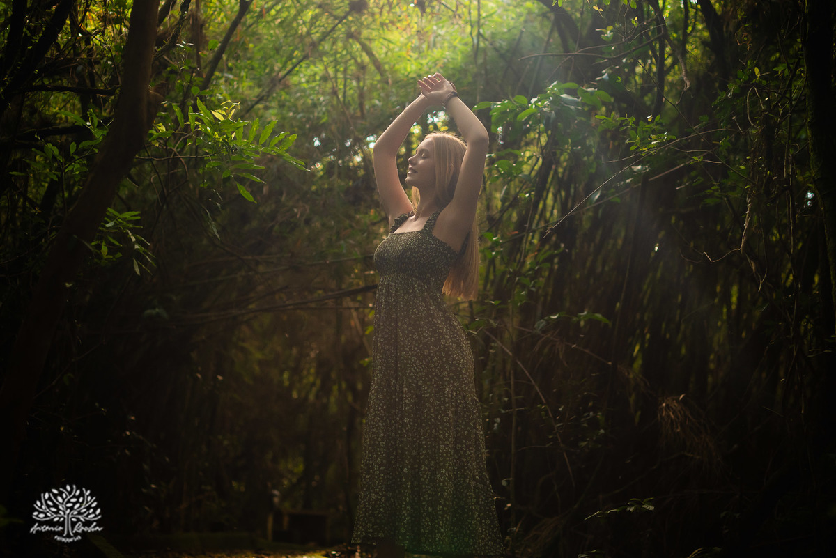 Maria Eduarda - luz - alegria - intensidade - ensaio - família - Chácara da Família Fiss - JUCRE - dança - sorriso - autenticidade - leveza - debutante – 15 anos - fotos - registros - Antonio Rocha Fotografias - Pelotas - Fotógrafo de 15 anos - Ensaio