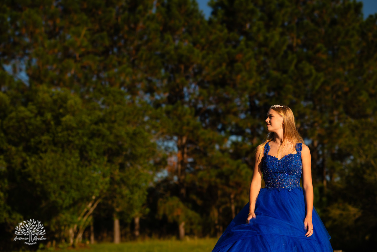 Maria Eduarda - luz - alegria - intensidade - ensaio - família - Chácara da Família Fiss - JUCRE - dança - sorriso - autenticidade - leveza - debutante – 15 anos - fotos - registros - Antonio Rocha Fotografias - Pelotas - Fotógrafo de 15 anos - Ensaio