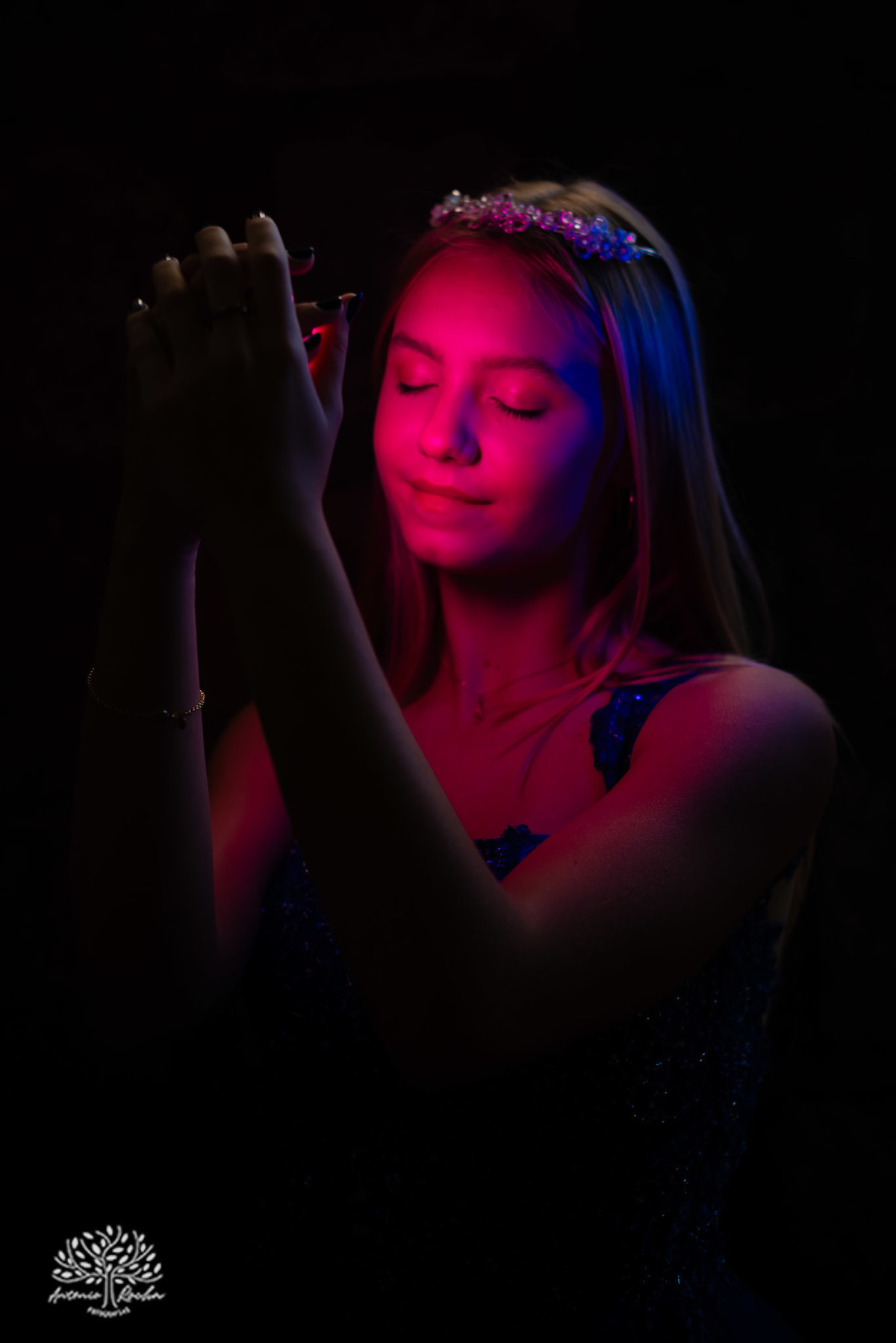 Maria Eduarda - luz - alegria - intensidade - ensaio - família - Chácara da Família Fiss - JUCRE - dança - sorriso - autenticidade - leveza - debutante – 15 anos - fotos - registros - Antonio Rocha Fotografias - Pelotas - Fotógrafo de 15 anos - Ensaio