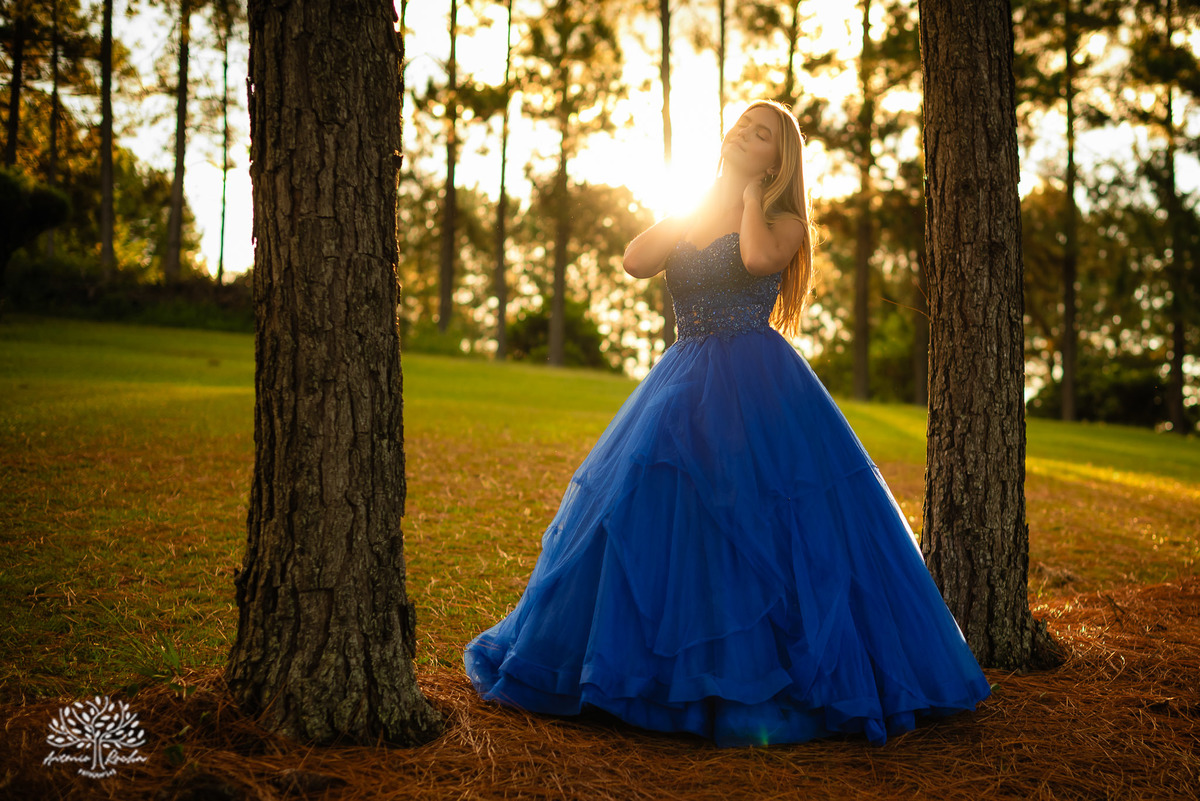 Maria Eduarda - luz - alegria - intensidade - ensaio - família - Chácara da Família Fiss - JUCRE - dança - sorriso - autenticidade - leveza - debutante – 15 anos - fotos - registros - Antonio Rocha Fotografias - Pelotas - Fotógrafo de 15 anos - Ensaio