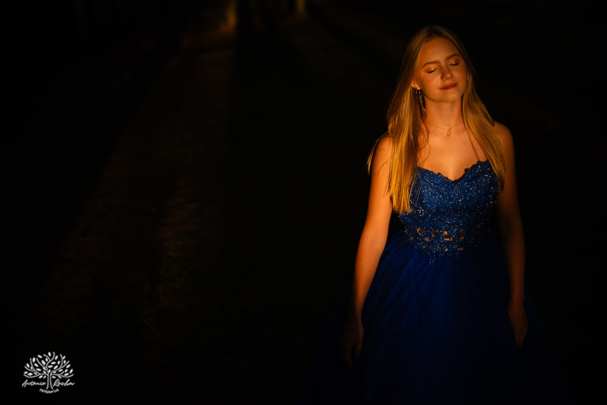 Maria Eduarda - luz - alegria - intensidade - ensaio - família - Chácara da Família Fiss - JUCRE - dança - sorriso - autenticidade - leveza - debutante – 15 anos - fotos - registros - Antonio Rocha Fotografias - Pelotas - Fotógrafo de 15 anos - Ensaio