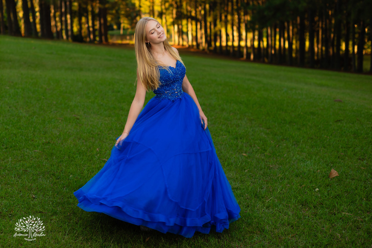 Maria Eduarda - luz - alegria - intensidade - ensaio - família - Chácara da Família Fiss - JUCRE - dança - sorriso - autenticidade - leveza - debutante – 15 anos - fotos - registros - Antonio Rocha Fotografias - Pelotas - Fotógrafo de 15 anos - Ensaio