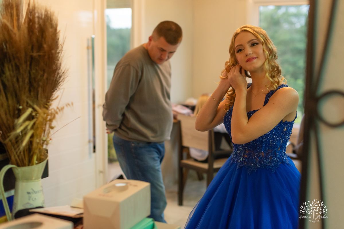 festa de 15 anos - debutante - ensaio fotográfico 15 anos - fotografia de debutante - fotógrafo de festas - fotógrafo de 15 anos - Chácara Fiss - abertura da pista de dança - fotógrafo em Pelotas - Antonio Rocha Fotografias - fotos de aniversário 15 anos