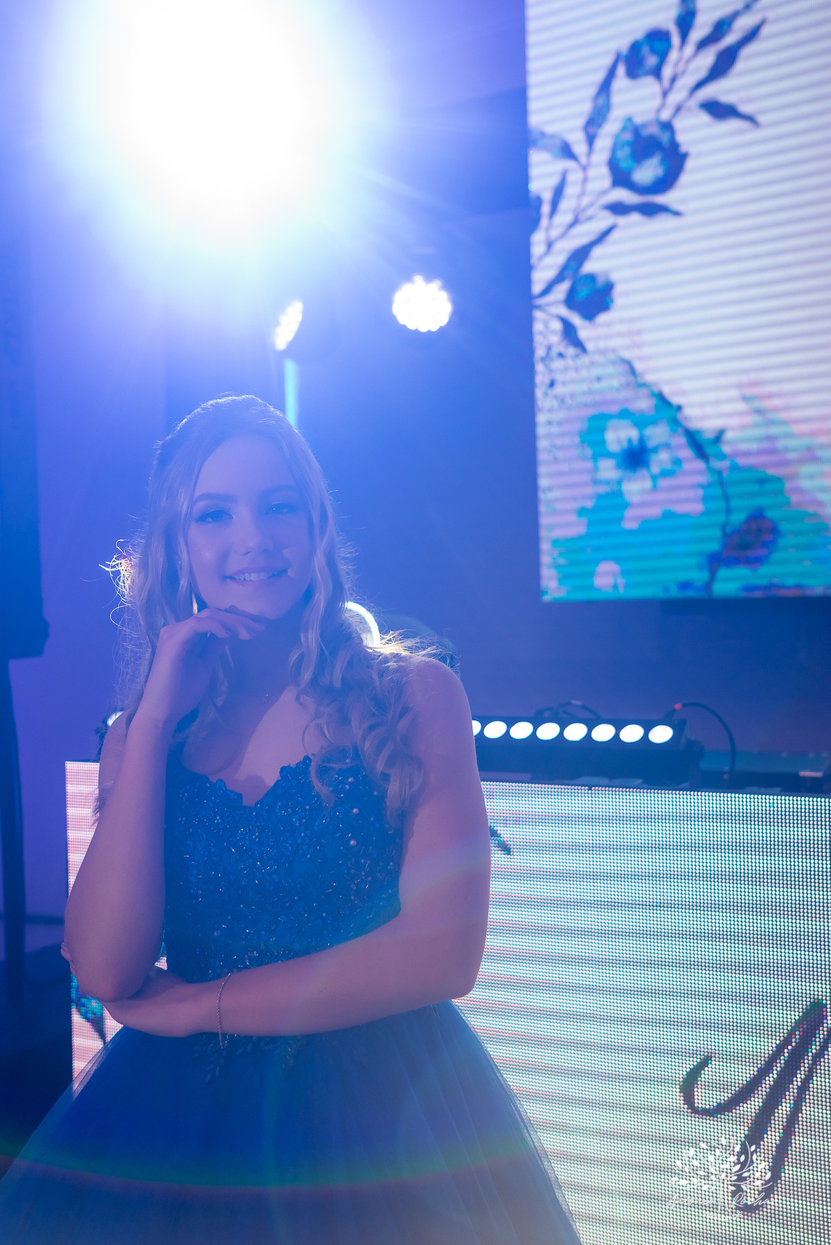 festa de 15 anos - debutante - ensaio fotográfico 15 anos - fotografia de debutante - fotógrafo de festas - fotógrafo de 15 anos - Chácara Fiss - abertura da pista de dança - fotógrafo em Pelotas - Antonio Rocha Fotografias - fotos de aniversário 15 anos