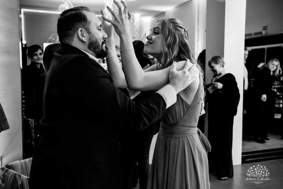 festa de 15 anos - debutante - ensaio fotográfico 15 anos - fotografia de debutante - fotógrafo de festas - fotógrafo de 15 anos - Chácara Fiss - abertura da pista de dança - fotógrafo em Pelotas - Antonio Rocha Fotografias - fotos de aniversário 15 anos