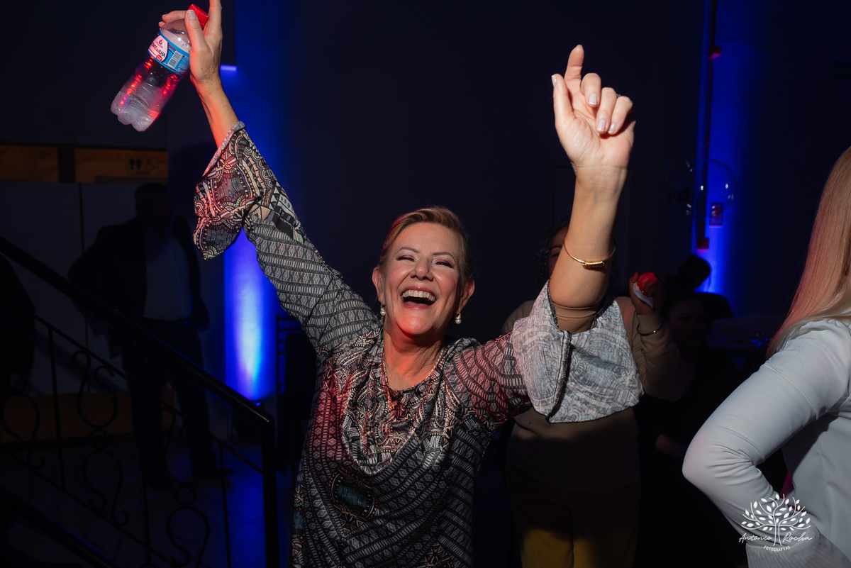 festa de 15 anos - debutante - ensaio fotográfico 15 anos - fotografia de debutante - fotógrafo de festas - fotógrafo de 15 anos - Chácara Fiss - abertura da pista de dança - fotógrafo em Pelotas - Antonio Rocha Fotografias - fotos de aniversário 15 anos