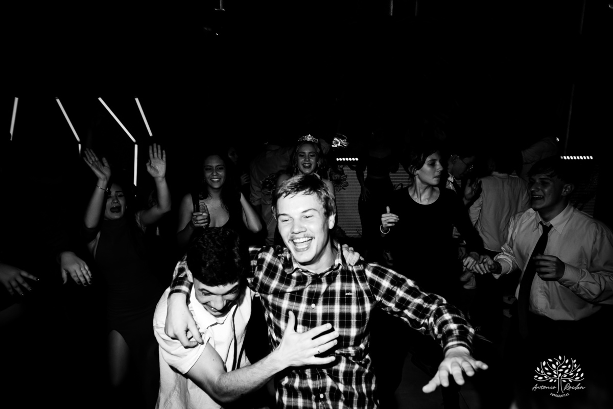 festa de 15 anos - debutante - ensaio fotográfico 15 anos - fotografia de debutante - fotógrafo de festas - fotógrafo de 15 anos - Chácara Fiss - abertura da pista de dança - fotógrafo em Pelotas - Antonio Rocha Fotografias - fotos de aniversário 15 anos