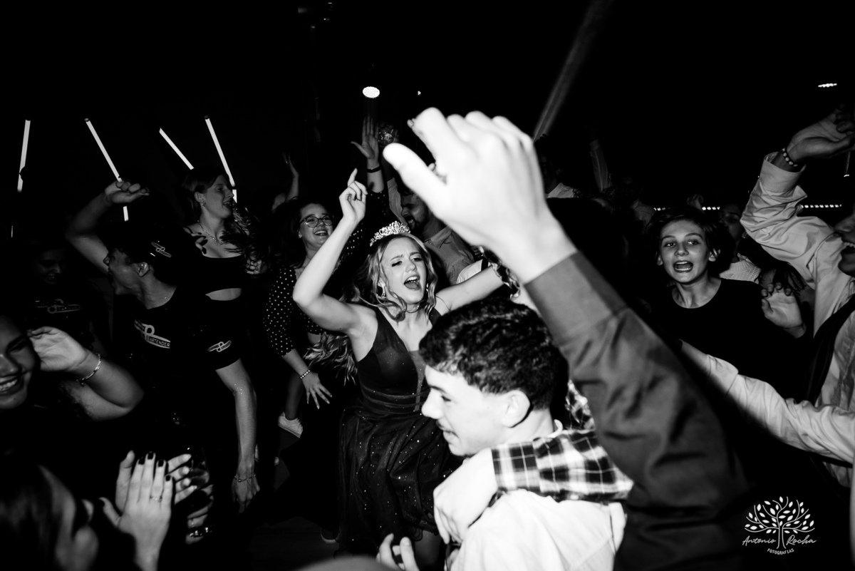 festa de 15 anos - debutante - ensaio fotográfico 15 anos - fotografia de debutante - fotógrafo de festas - fotógrafo de 15 anos - Chácara Fiss - abertura da pista de dança - fotógrafo em Pelotas - Antonio Rocha Fotografias - fotos de aniversário 15 anos