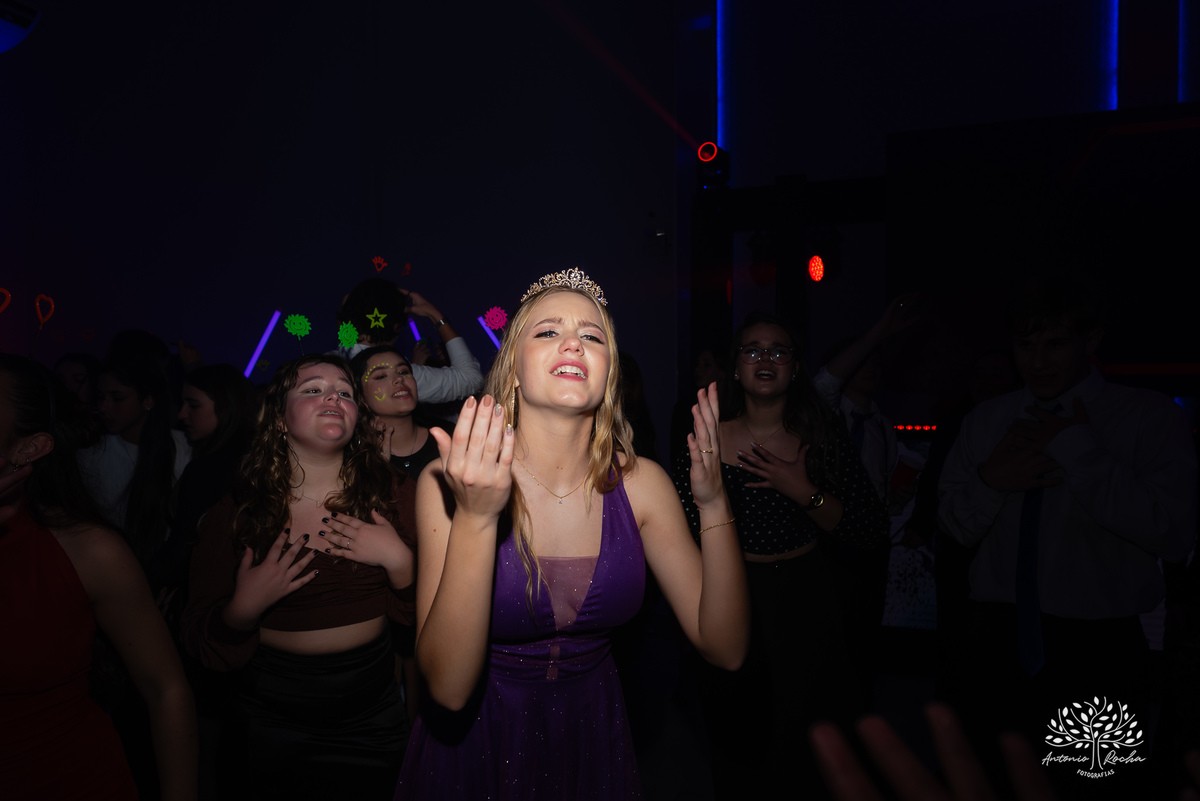 festa de 15 anos - debutante - ensaio fotográfico 15 anos - fotografia de debutante - fotógrafo de festas - fotógrafo de 15 anos - Chácara Fiss - abertura da pista de dança - fotógrafo em Pelotas - Antonio Rocha Fotografias - fotos de aniversário 15 anos