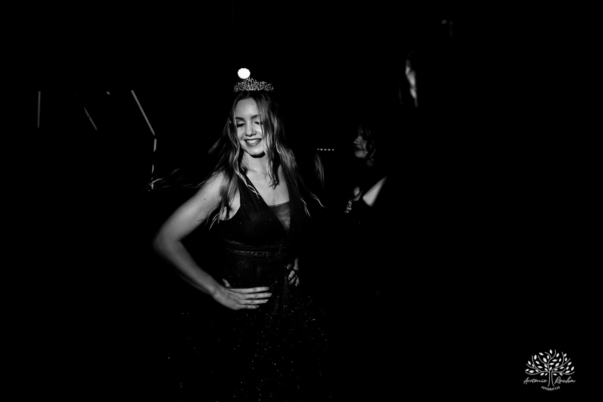 festa de 15 anos - debutante - ensaio fotográfico 15 anos - fotografia de debutante - fotógrafo de festas - fotógrafo de 15 anos - Chácara Fiss - abertura da pista de dança - fotógrafo em Pelotas - Antonio Rocha Fotografias - fotos de aniversário 15 anos