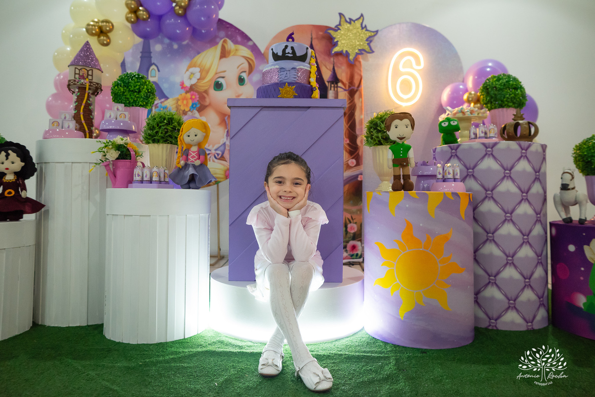 aniversário infantil - 6 anos - festa da Manu - decoração Enrolados - Rapunzel - fotografia infantil - fotografia de aniversário - Antonio Rocha Fotografias – Cliff Kids  - festa temática - ensaio infantil - fotografia profissional - Pelotas