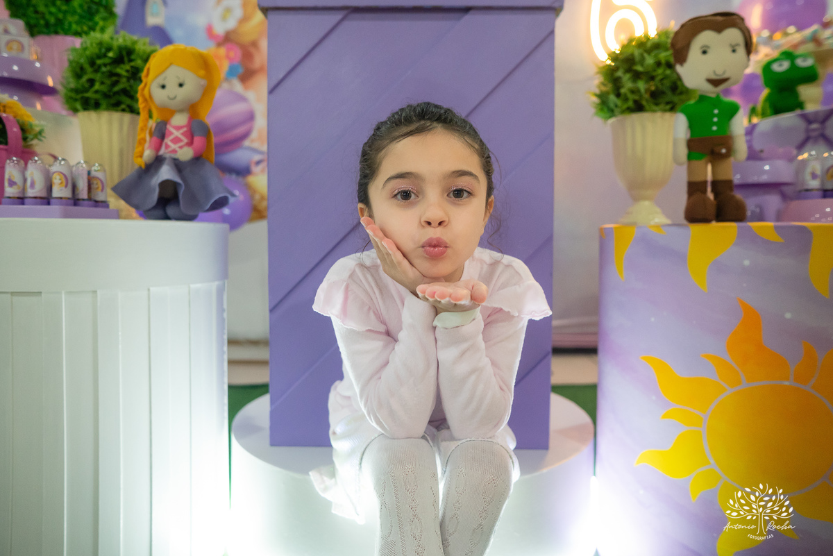 aniversário infantil - 6 anos - festa da Manu - decoração Enrolados - Rapunzel - fotografia infantil - fotografia de aniversário - Antonio Rocha Fotografias – Cliff Kids  - festa temática - ensaio infantil - fotografia profissional - Pelotas