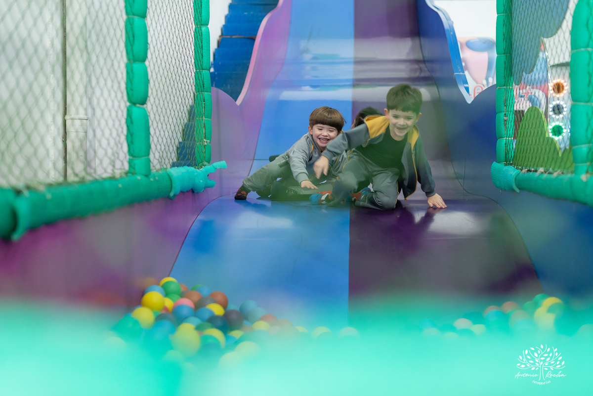 aniversário infantil - 6 anos - festa da Manu - decoração Enrolados - Rapunzel - fotografia infantil - fotografia de aniversário - Antonio Rocha Fotografias – Cliff Kids  - festa temática - ensaio infantil - fotografia profissional - Pelotas