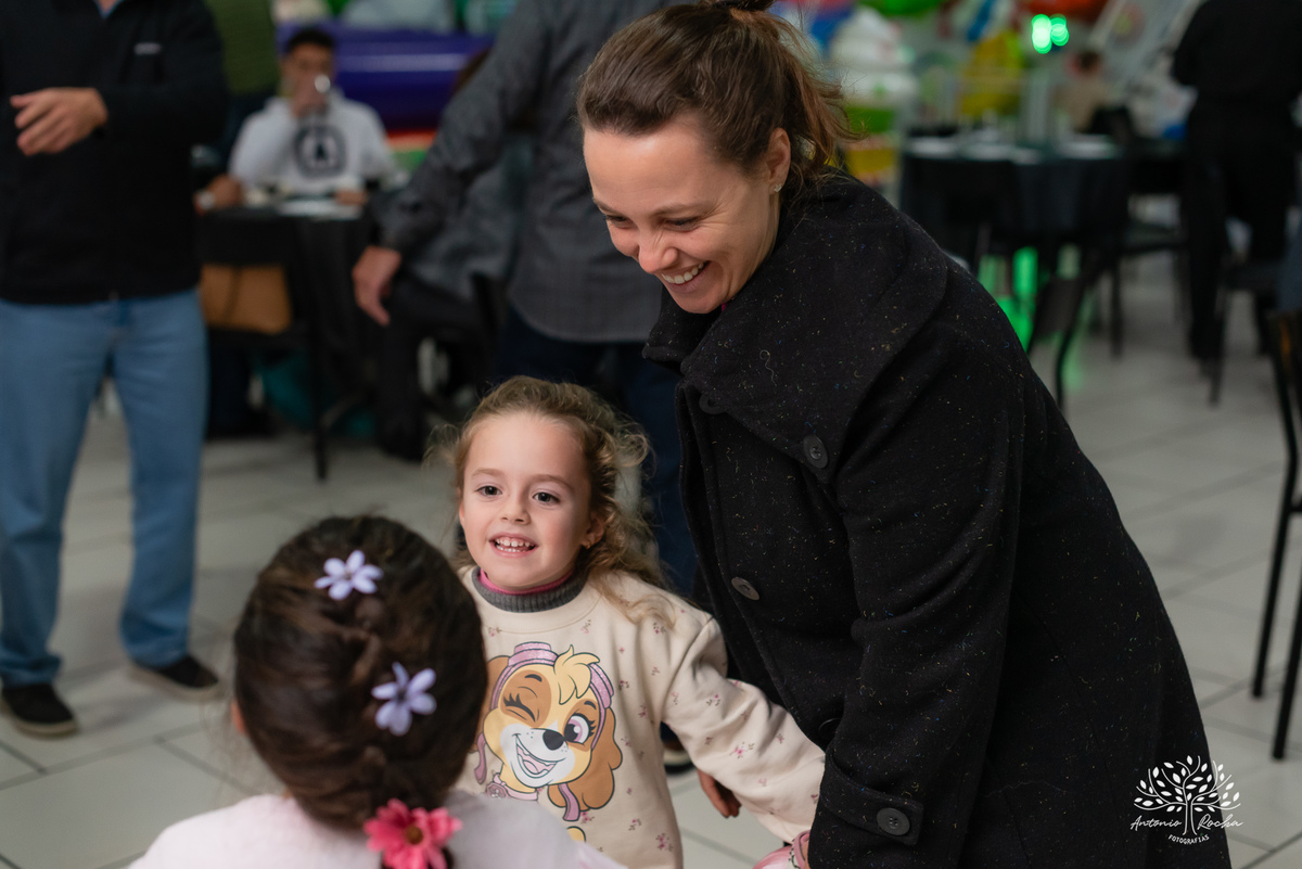 aniversário infantil - 6 anos - festa da Manu - decoração Enrolados - Rapunzel - fotografia infantil - fotografia de aniversário - Antonio Rocha Fotografias – Cliff Kids  - festa temática - ensaio infantil - fotografia profissional - Pelotas