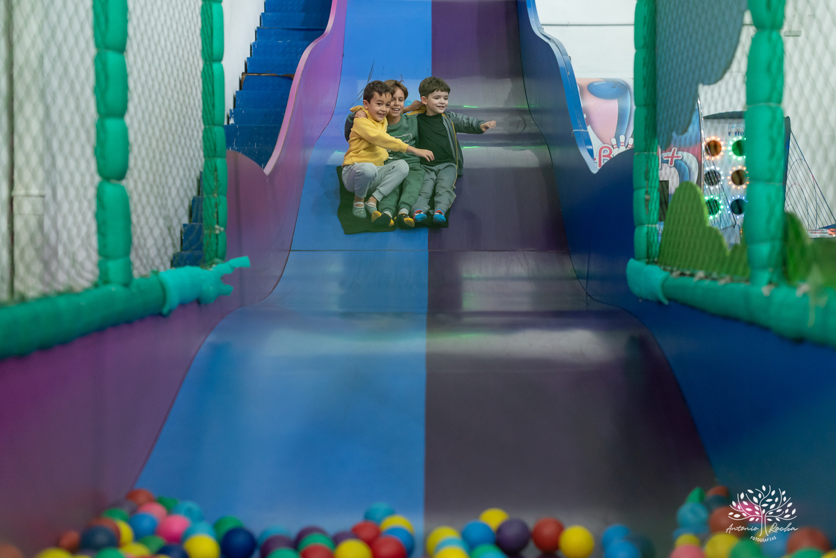 aniversário infantil - 6 anos - festa da Manu - decoração Enrolados - Rapunzel - fotografia infantil - fotografia de aniversário - Antonio Rocha Fotografias – Cliff Kids  - festa temática - ensaio infantil - fotografia profissional - Pelotas