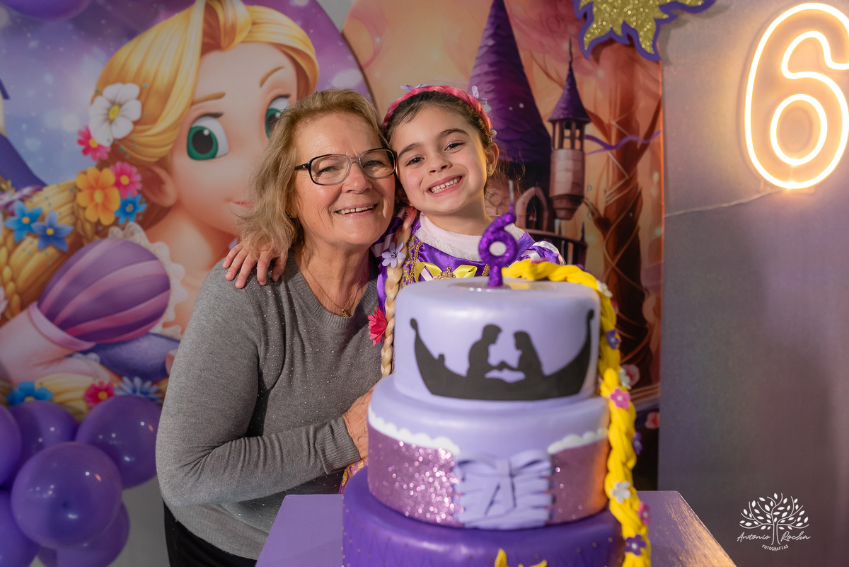 aniversário infantil - 6 anos - festa da Manu - decoração Enrolados - Rapunzel - fotografia infantil - fotografia de aniversário - Antonio Rocha Fotografias – Cliff Kids  - festa temática - ensaio infantil - fotografia profissional - Pelotas