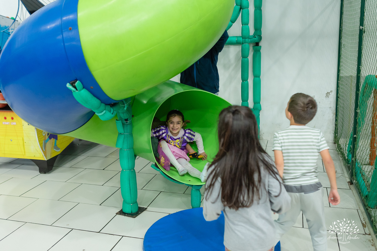 aniversário infantil - 6 anos - festa da Manu - decoração Enrolados - Rapunzel - fotografia infantil - fotografia de aniversário - Antonio Rocha Fotografias – Cliff Kids  - festa temática - ensaio infantil - fotografia profissional - Pelotas