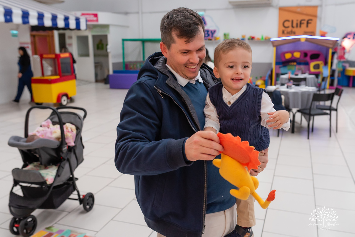 fotografia infantil - aniversário infantil - festa Mundo Bita - fotografia de família - registrar momentos - ensaio infantil - memórias afetivas - fotógrafo em Pelotas - infância feliz - Antonio Rocha Fotografias - Cliff Kids - Aniversário de Criança