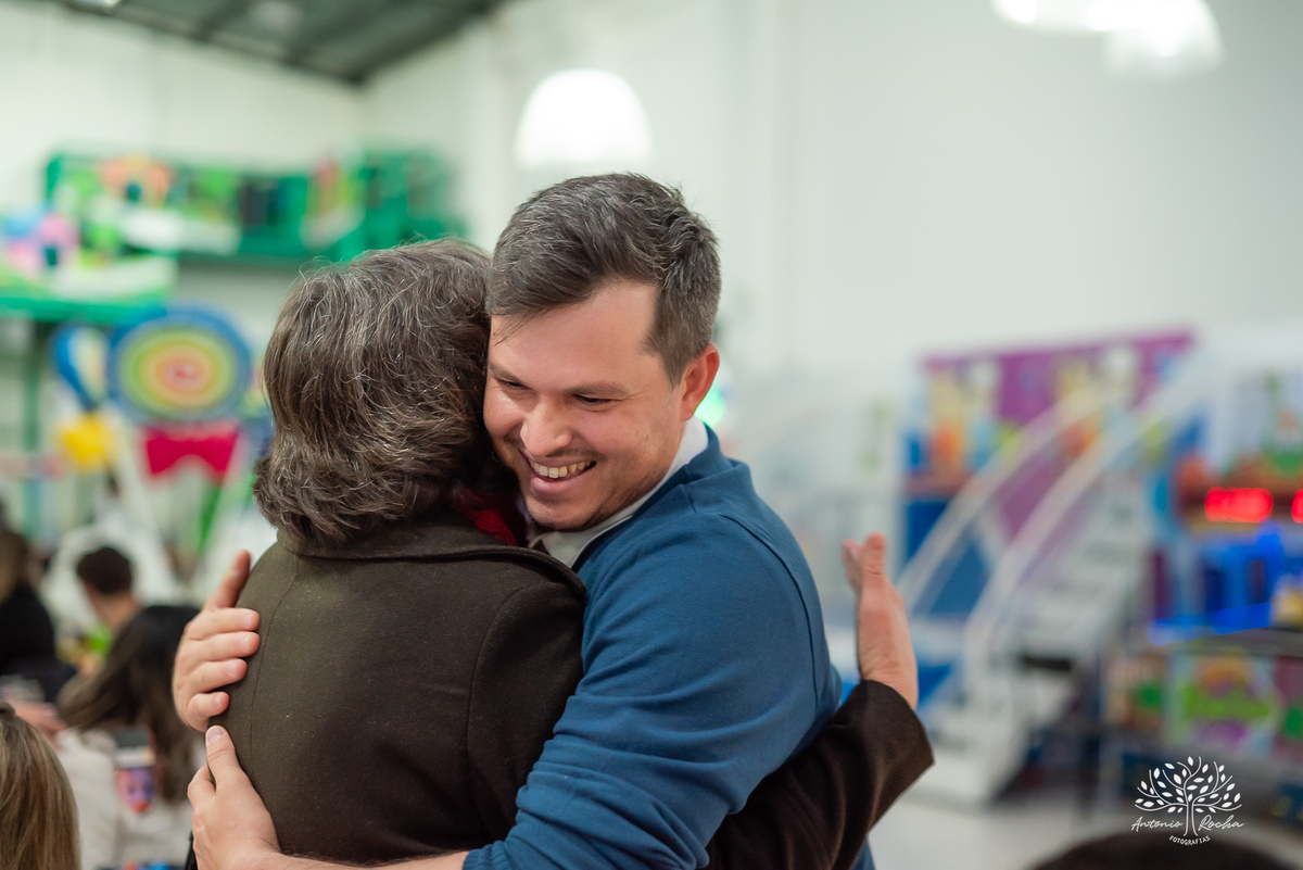 fotografia infantil - aniversário infantil - festa Mundo Bita - fotografia de família - registrar momentos - ensaio infantil - memórias afetivas - fotógrafo em Pelotas - infância feliz - Antonio Rocha Fotografias - Cliff Kids - Aniversário de Criança