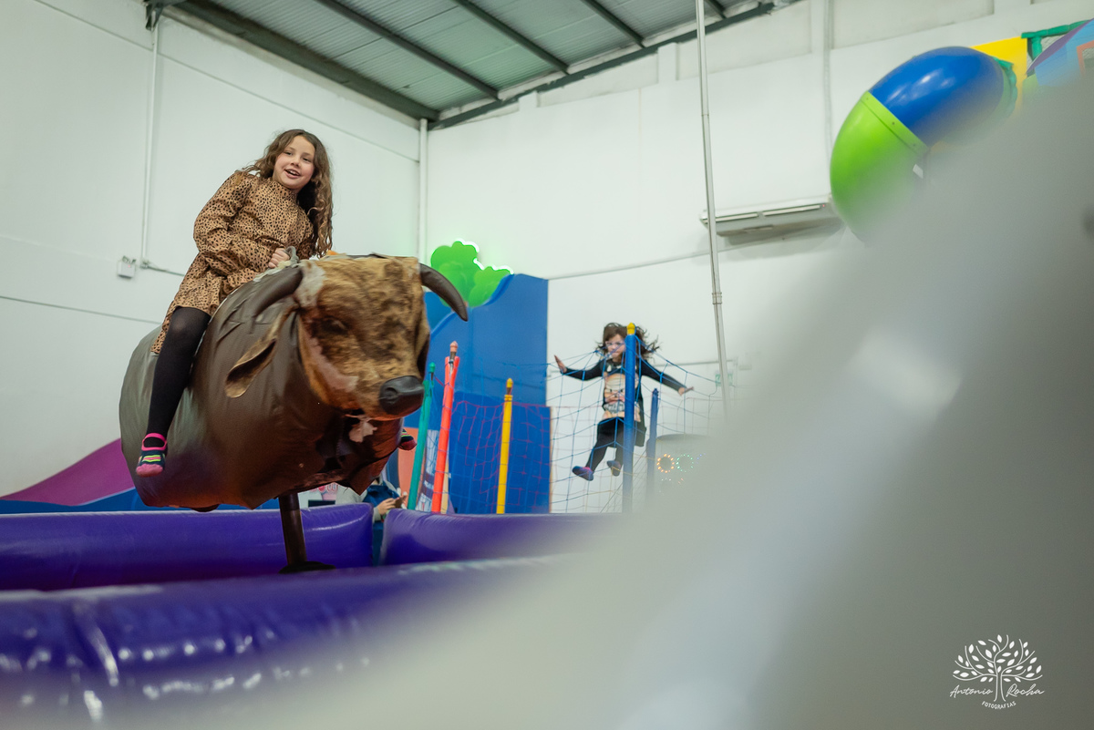 fotografia infantil - aniversário infantil - festa Mundo Bita - fotografia de família - registrar momentos - ensaio infantil - memórias afetivas - fotógrafo em Pelotas - infância feliz - Antonio Rocha Fotografias - Cliff Kids - Aniversário de Criança
