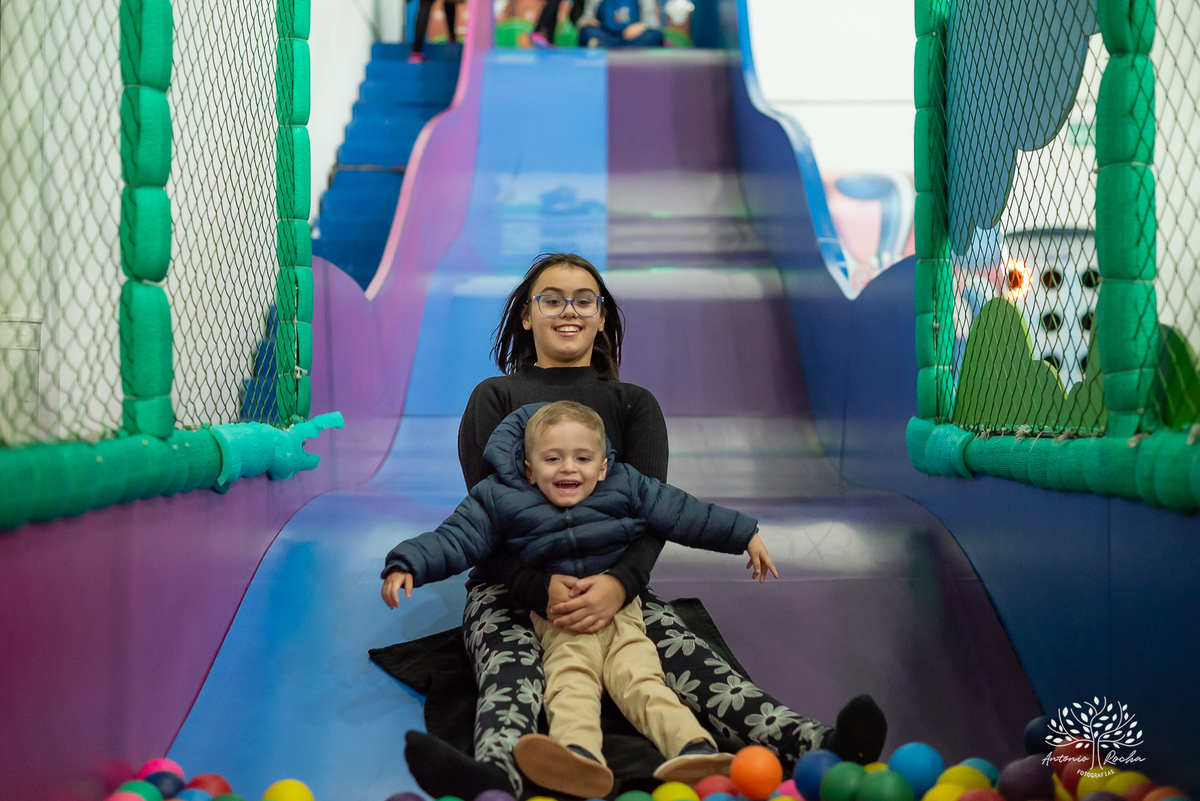 fotografia infantil - aniversário infantil - festa Mundo Bita - fotografia de família - registrar momentos - ensaio infantil - memórias afetivas - fotógrafo em Pelotas - infância feliz - Antonio Rocha Fotografias - Cliff Kids - Aniversário de Criança