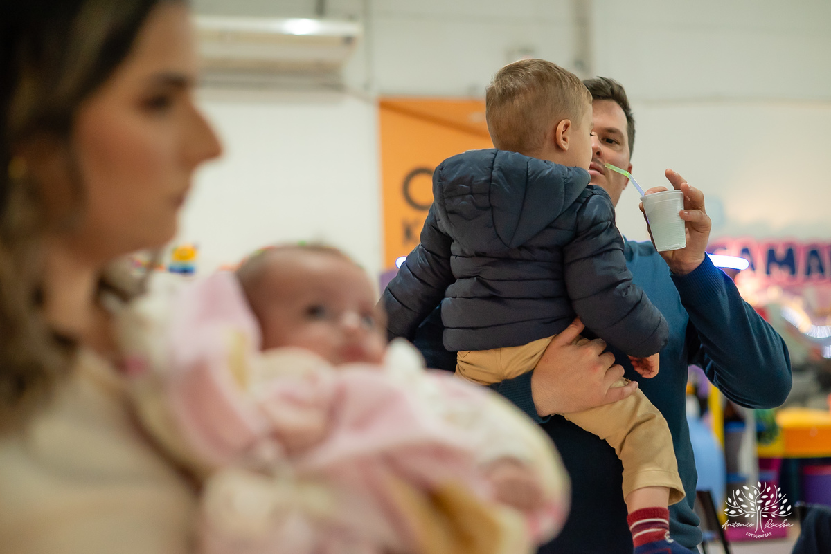 fotografia infantil - aniversário infantil - festa Mundo Bita - fotografia de família - registrar momentos - ensaio infantil - memórias afetivas - fotógrafo em Pelotas - infância feliz - Antonio Rocha Fotografias - Cliff Kids - Aniversário de Criança