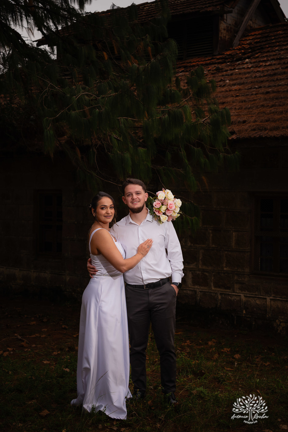 ensaio pós-casamento - pedreiras do Capão - ensaio ao entardecer - fotografia de casal - fotógrafo Pelotas - fotos criativas de casal - luz dourada - Antonio Rocha Fotografias - ensaio ao pôr do sol - ensaio de casamento - pós-cerimônia