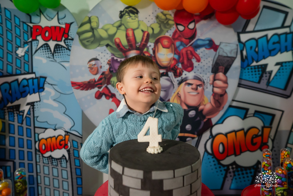Pelotas - aniversário infantil - festa infantil - fotógrafo de aniversários - fotos de aniversário - 4 anos - festa de super-herói - Homem-Aranha - brincadeiras infantis - memórias da infância - diversão crianças - festa com amigos - fotografia de festas