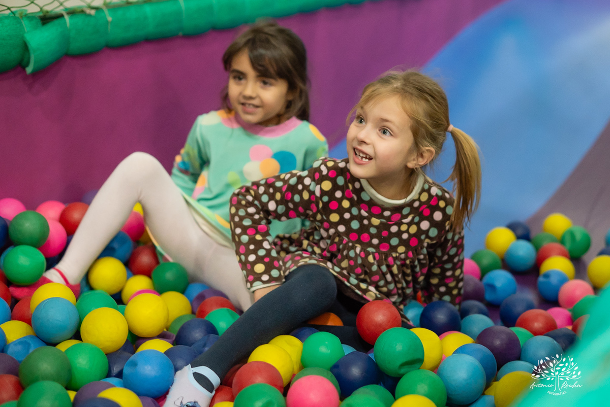 Pelotas - aniversário infantil - festa infantil - fotógrafo de aniversários - fotos de aniversário - 4 anos - festa de super-herói - Homem-Aranha - brincadeiras infantis - memórias da infância - diversão crianças - festa com amigos - fotografia de festas