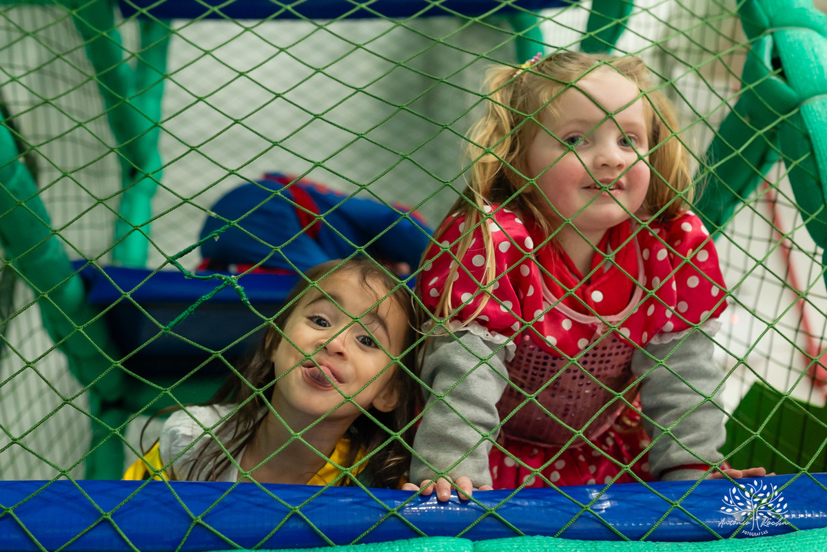 Pelotas - aniversário infantil - festa infantil - fotógrafo de aniversários - fotos de aniversário - 4 anos - festa de super-herói - Homem-Aranha - brincadeiras infantis - memórias da infância - diversão crianças - festa com amigos - fotografia de festas