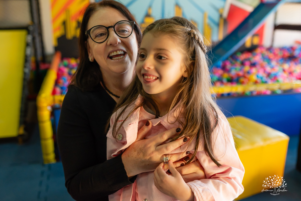 aniversário-infantil - fotografia-de-aniversário - pizzaria-Gaiteiro - espaço-kids - Camaquã - fotógrafos-amigos - Pelotas - fotografia-documental - infância-feliz – festa de criança- fotos-de-criança - tio-Antonio - tia-Rê – fotógrafo infantil