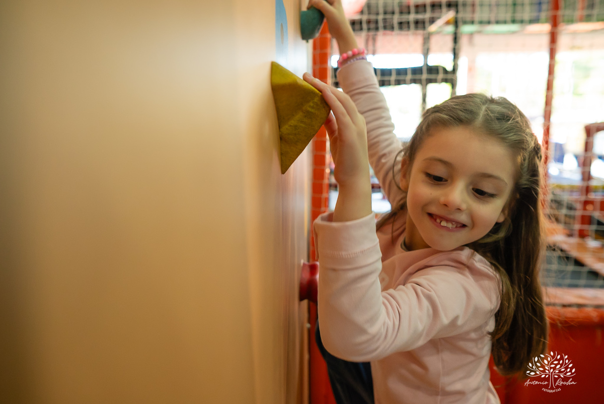 aniversário-infantil - fotografia-de-aniversário - pizzaria-Gaiteiro - espaço-kids - Camaquã - fotógrafos-amigos - Pelotas - fotografia-documental - infância-feliz – festa de criança- fotos-de-criança - tio-Antonio - tia-Rê – fotógrafo infantil