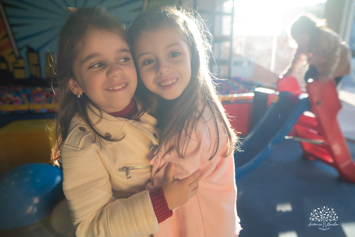 aniversário-infantil - fotografia-de-aniversário - pizzaria-Gaiteiro - espaço-kids - Camaquã - fotógrafos-amigos - Pelotas - fotografia-documental - infância-feliz – festa de criança- fotos-de-criança - tio-Antonio - tia-Rê – fotógrafo infantil