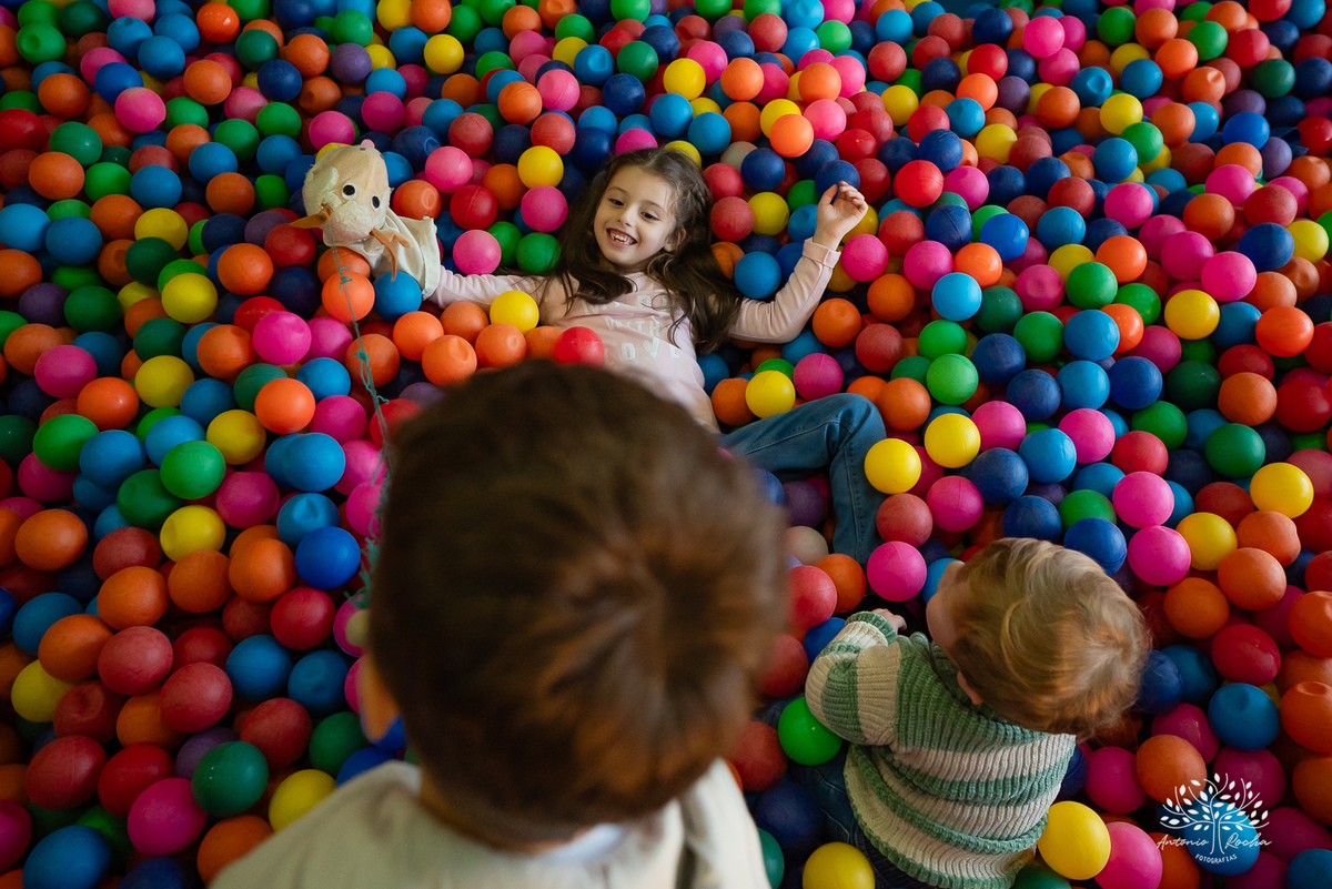 aniversário-infantil - fotografia-de-aniversário - pizzaria-Gaiteiro - espaço-kids - Camaquã - fotógrafos-amigos - Pelotas - fotografia-documental - infância-feliz – festa de criança- fotos-de-criança - tio-Antonio - tia-Rê – fotógrafo infantil
