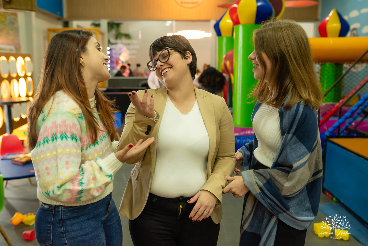aniversário-infantil - fotografia-de-aniversário - pizzaria-Gaiteiro - espaço-kids - Camaquã - fotógrafos-amigos - Pelotas - fotografia-documental - infância-feliz – festa de criança- fotos-de-criança - tio-Antonio - tia-Rê – fotógrafo infantil