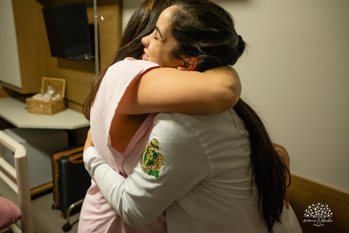 parto - nascimento - chegada-em-casa - irmãs - Laura - Marina - família - fotografia-afetiva - memórias - amor - herança-afetiva - registro-em-família - Antonio-Rocha-Fotografias