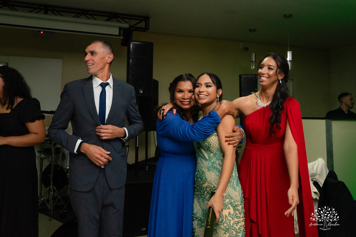 formatura - amigos da faculdade - médicos formandos - UFPel - Universidade Federal de Pelotas - festa de formatura - fotografia de formatura – Pelotas - Salão Las Palmas - ensaio de formatura - fotografia profissional - Antonio Rocha Fotografias