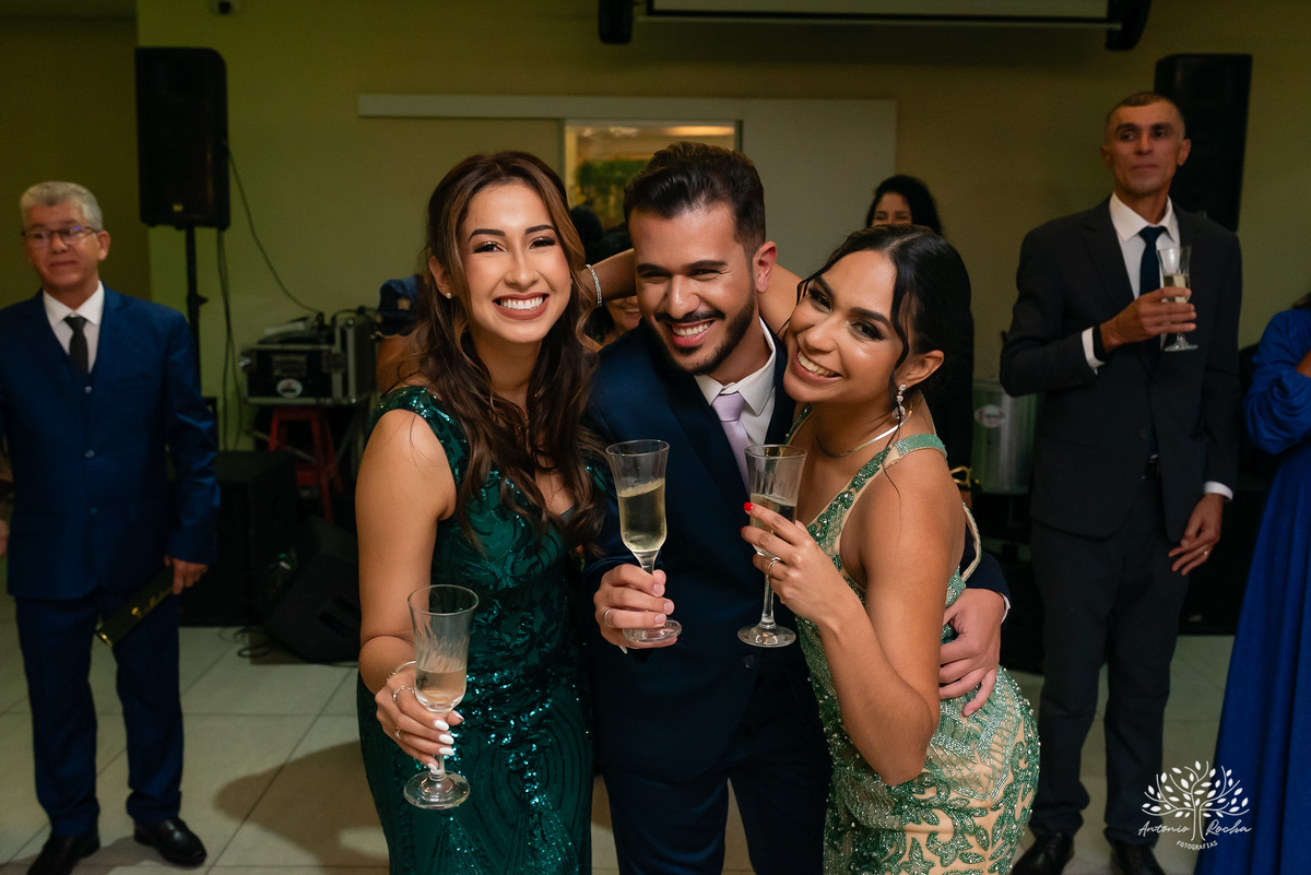 formatura - amigos da faculdade - médicos formandos - UFPel - Universidade Federal de Pelotas - festa de formatura - fotografia de formatura – Pelotas - Salão Las Palmas - ensaio de formatura - fotografia profissional - Antonio Rocha Fotografias