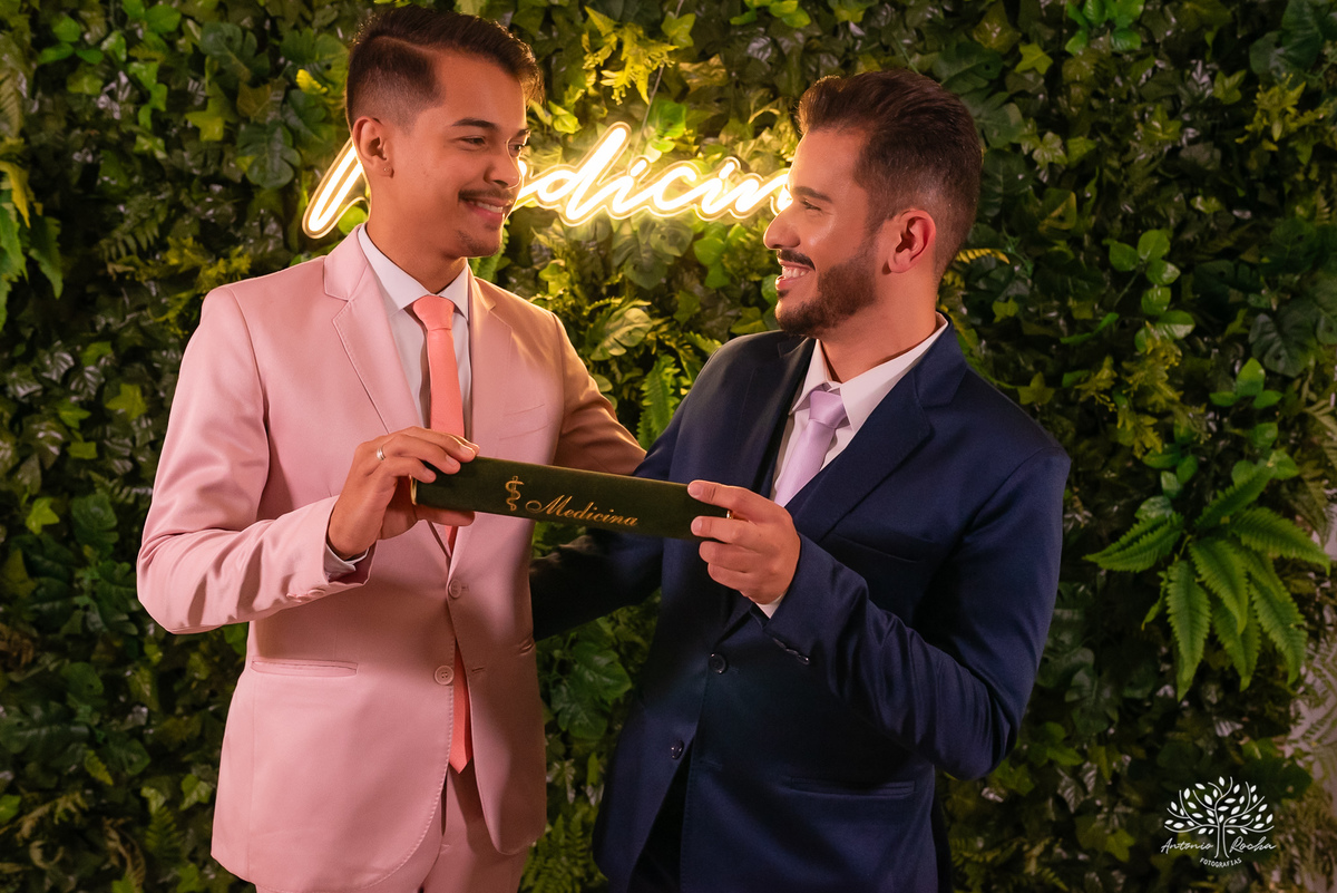 formatura - amigos da faculdade - médicos formandos - UFPel - Universidade Federal de Pelotas - festa de formatura - fotografia de formatura – Pelotas - Salão Las Palmas - ensaio de formatura - fotografia profissional - Antonio Rocha Fotografias