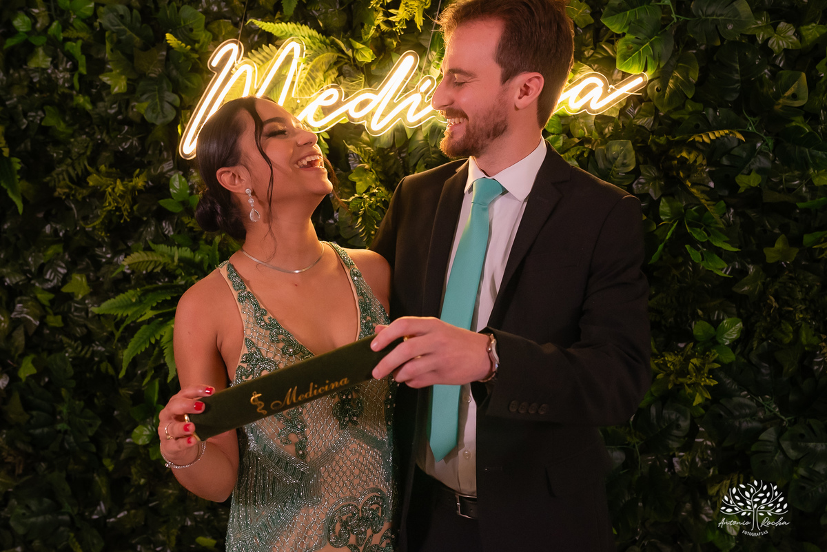 formatura - amigos da faculdade - médicos formandos - UFPel - Universidade Federal de Pelotas - festa de formatura - fotografia de formatura – Pelotas - Salão Las Palmas - ensaio de formatura - fotografia profissional - Antonio Rocha Fotografias