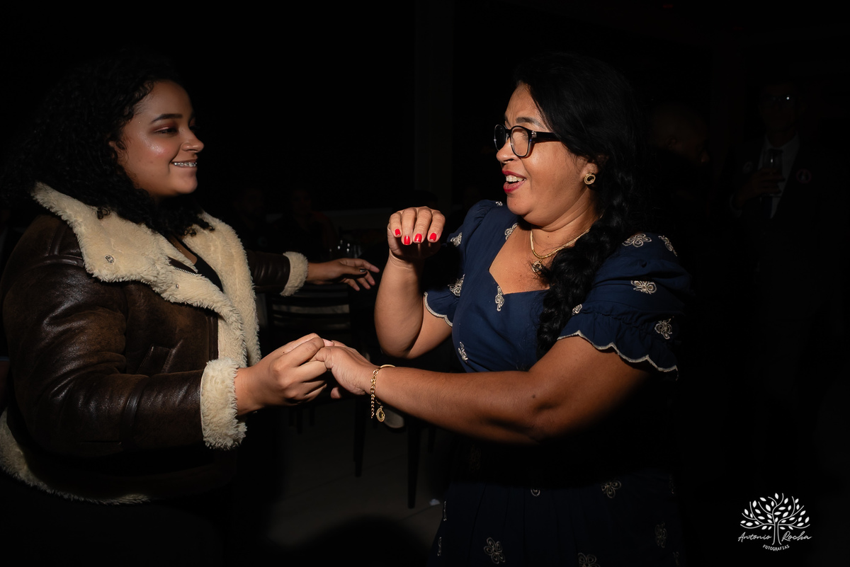 formatura - amigos da faculdade - médicos formandos - UFPel - Universidade Federal de Pelotas - festa de formatura - fotografia de formatura – Pelotas - Salão Las Palmas - ensaio de formatura - fotografia profissional - Antonio Rocha Fotografias